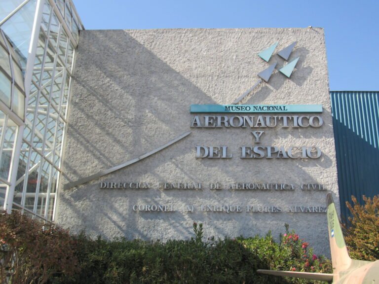 Visita ao Museo Nacional Aeronautico y del Espacio (Parte 1)