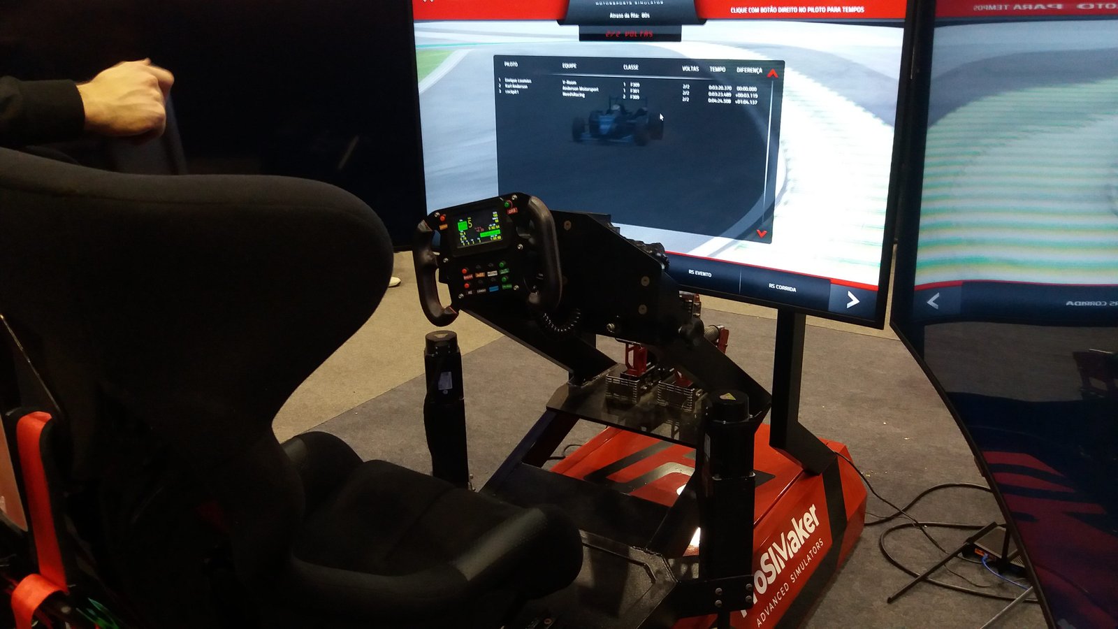 Simulador de carro de corrida 