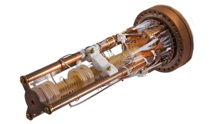 The BASE experiment with protons and antiprotons