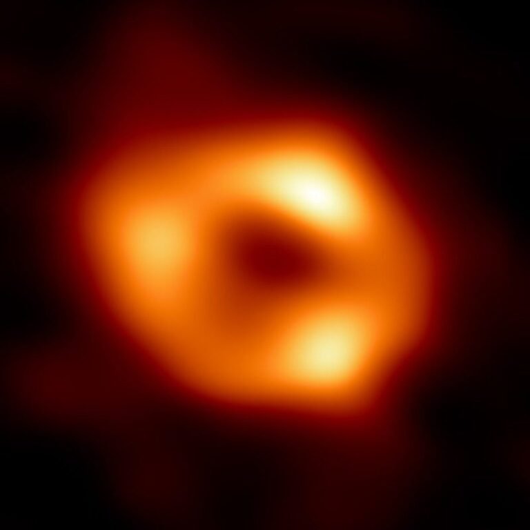 First image of black hole in the center of galaxy