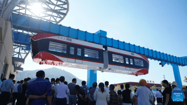 “Rainbow”, the first rare earth maglev train