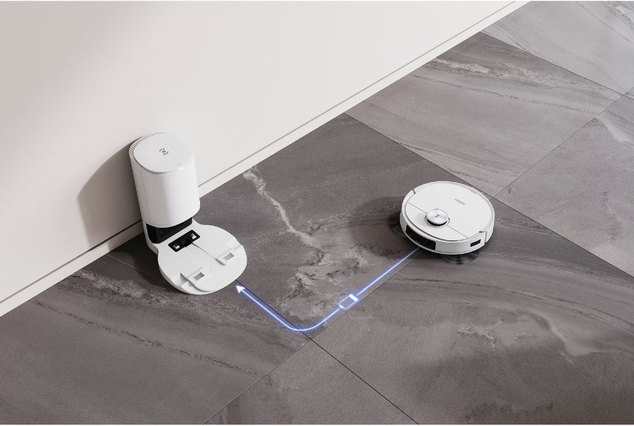 Vacuum cleaner robot and the recharging station